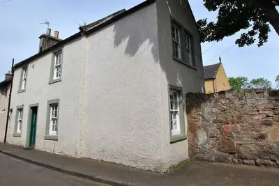 Image de Dolphin Cottage- traditional cottage on Fife Coast