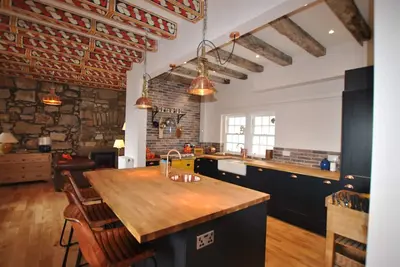 Image de Seaspray- harbourfront home in idyllic location