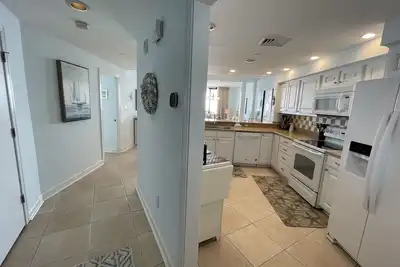 Image de West 703 Eden Gulf Front Condo with Stunning Views!