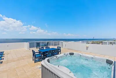 Image de Destin West - Osprey Ph02 ~ Rooftop Terrace w/ Private Hot Tub & Grill
