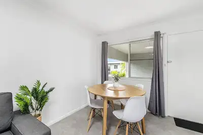 Image de Coastal Chic Apartment Only Minutes to the Beach