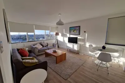 Image de Newly renovated apartment!