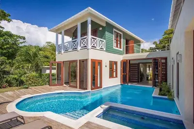 Image de Little Waters Villa Luxury villa