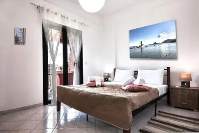 Image de Helen by the River - 1br apt with parking