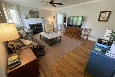 Image de Ashford Cottage - Close to Downtown!