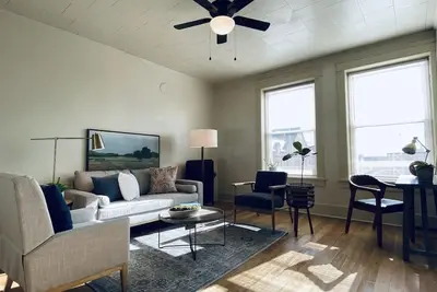 Image de Lovely 2 Bedroom Apartment