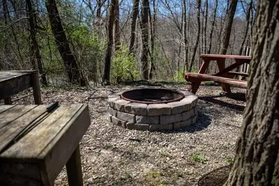 Image de Timberline Cabins - The Birmingham Cabin, WiFi, Pets, Hot Tub, Fireplace