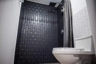 Image de Airport view, luxury and central location.