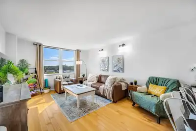 Image de 🌟🌟🌟Beautiful Condo close to Beach - Renovated 2Bed/2Bath Wifi pool Prkg🌟🌟🌟