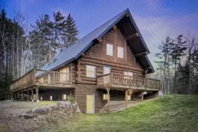 Image de Large Ski Chalet Cabin on Kezar Lake