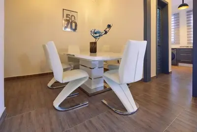Image de New! Luxury 2br Suite at theRaJ Tseaddo