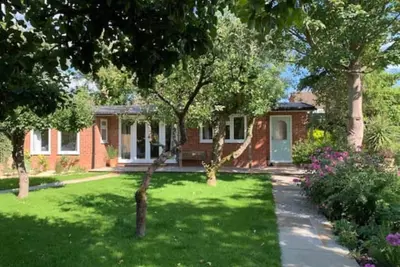 Image de Self Contained Bungalow Wendover