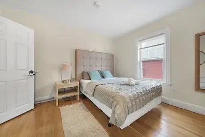 Image de 5br 2bth Bright & Spacious Apt in Brighton