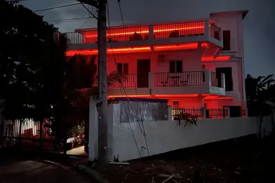 Image de White Sands Villas 5 Min. Walk To Famous Blue Water Resort. Free Access By Owner