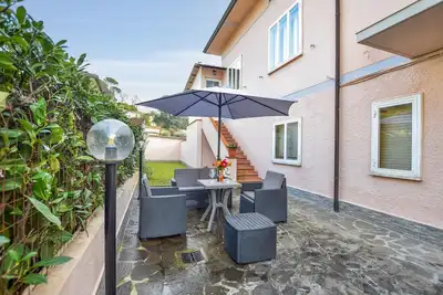 Image de Appartement confortable de 2 chambres à.