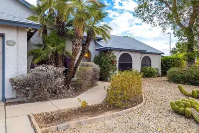 Image de Royale Living in the Heart of Phoenix