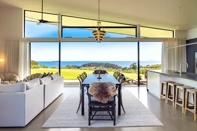 Image de Tirohanga Luxury | Coast & Country |