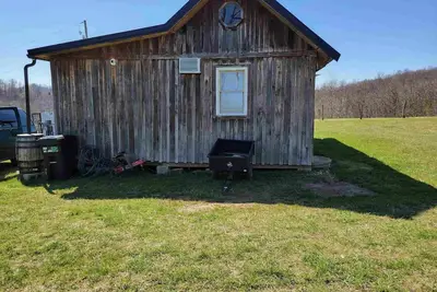 Image de Iona Cabin: Your Cozy Retreat for Hunting, Off-Roading, and Relaxation