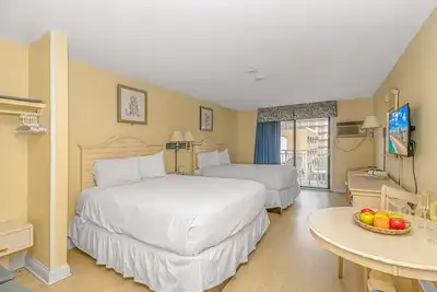 Image de Beautiful Ocean View Condo! Perfect for 2-4 Guests! Sea Mist 50505