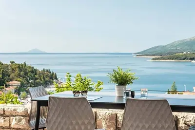 Image de Appartement d'une chambre avec la terrasse et la vue sur le mer Rabac, Labin (A-9670-c)