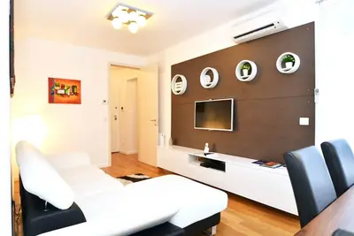 Garage gratuit de luxe 2br App! ! !