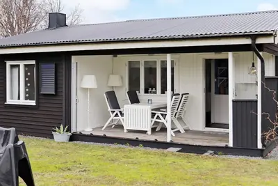 Image de Maison de vacances pour 4 a Varberg-By Traum