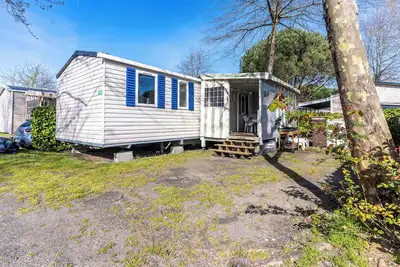 Image de Évasion à Gastes : détente, nature & piscine