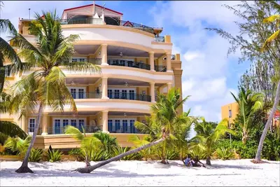 Image de Beachfront Luxury Apartment on Secluded Dover Beach