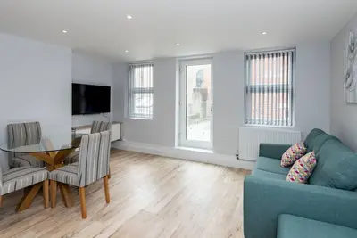Pass the Keys | Brand New Stylish 2br Flat in Reading Centre
