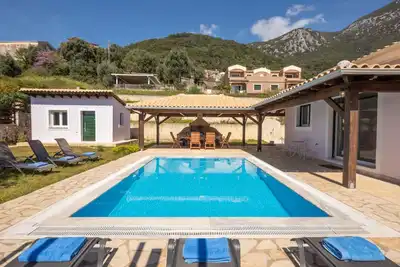 Image de Modern Villa en plain pied Ă 120 m de la plage blue azure