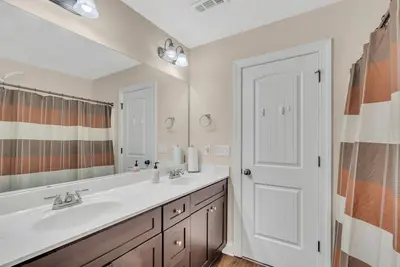 Image de Townhome accessible to Augusta Golf