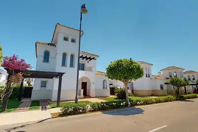 Image de Family Friendly Villa on Golf Resort With Private Pool and hot tub