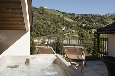 Image de Apartsuites Rosengarten: luxury apartment with private outdoor whirlpool and pool