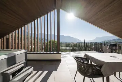 Image de Apartsuites Rosengarten: luxury apartment with infrared sauna, whirlpool and pool
