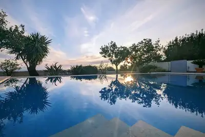 Image de Stunning, Beautiful Villa. Breathtaking Sea Views. Sandy Beaches