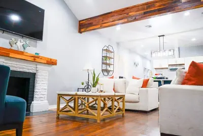 Image de Downtown, Tu, Expo Center, Gathering Place, State fair park