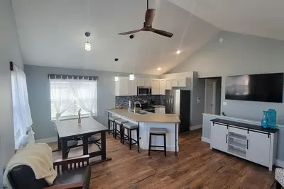 Image de Discover the Best of Missoula: Centrally Located Townhome With Private Backyard