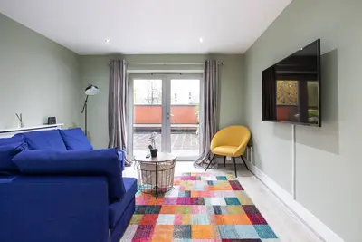 Image de Fabulous Modern Luxury Apartment Sleeps 6- Parking