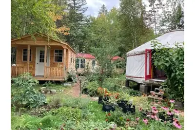 Image de Riverside Off Grid Retreat