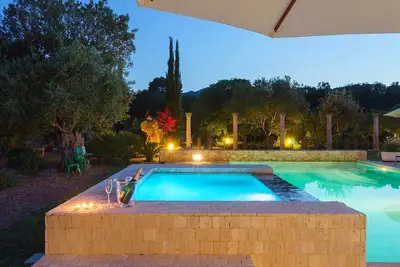 Image de My Rental Homes | Villa Serafino with luxurius garden, private pool and Jacuzzi bath