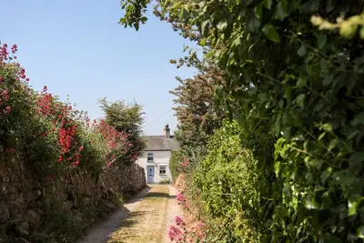 Image de Tan Y Fynwent, pet friendly, character holiday cottage in Abersoch
