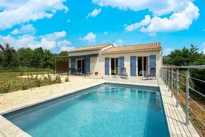 Image de Maison de vacances confortable avec piscine