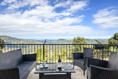 Image de Maison de vacances \"Casa Jerzu S'Essia De Su Santu\" avec vue sur la mer, jardin et Wi-Fi