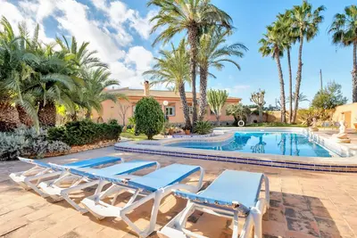 Image de Villa 'Maria Dependance' avec piscine privée, Wi-Fi et climatisation