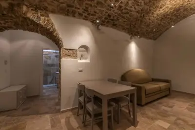 Image de Appartement 'Tena - Arco Pronti' avec vue sur la montagne, Wi-Fi et climatisation