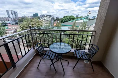 Image de 2 bedroom with 3 beds Furnished Apartment in South B Nairobi
