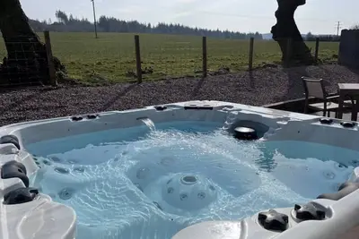 Image de Woodview lodge with 6 seater private Hottub