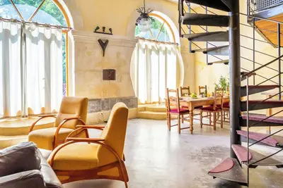 Image de Fontedicto - large apartment, courtyard and pool in historic convent, Pézenas