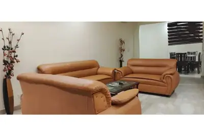 Image de Palatial 4 Bhk Apartment next to Gk-2 Market