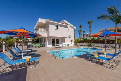 Image de Villa Coral Athina by Villa Plus